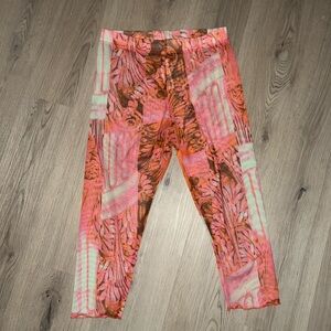 AS YOU Pink Patterned Capris – Size 10